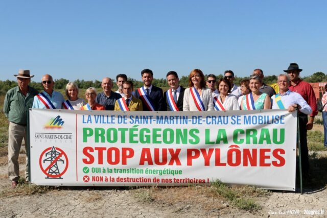 Photo des élus et citoyen(es) - 18.06.26
