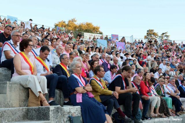 THT Rassemblement du 19.09.26 – élus (1) © Jean-Luc Moya • 2 Degrés Communication